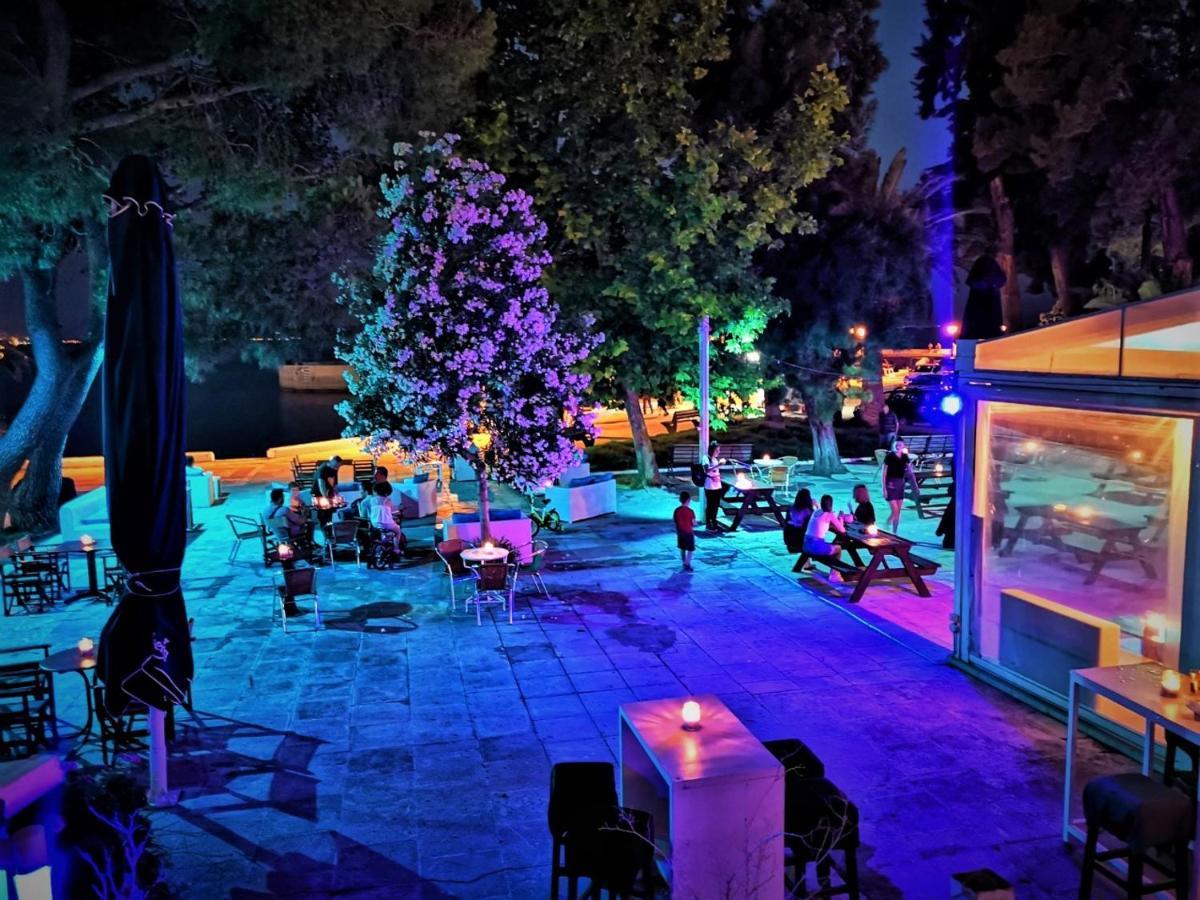 Hotel Akti ลูตรากี ภายนอก รูปภาพ